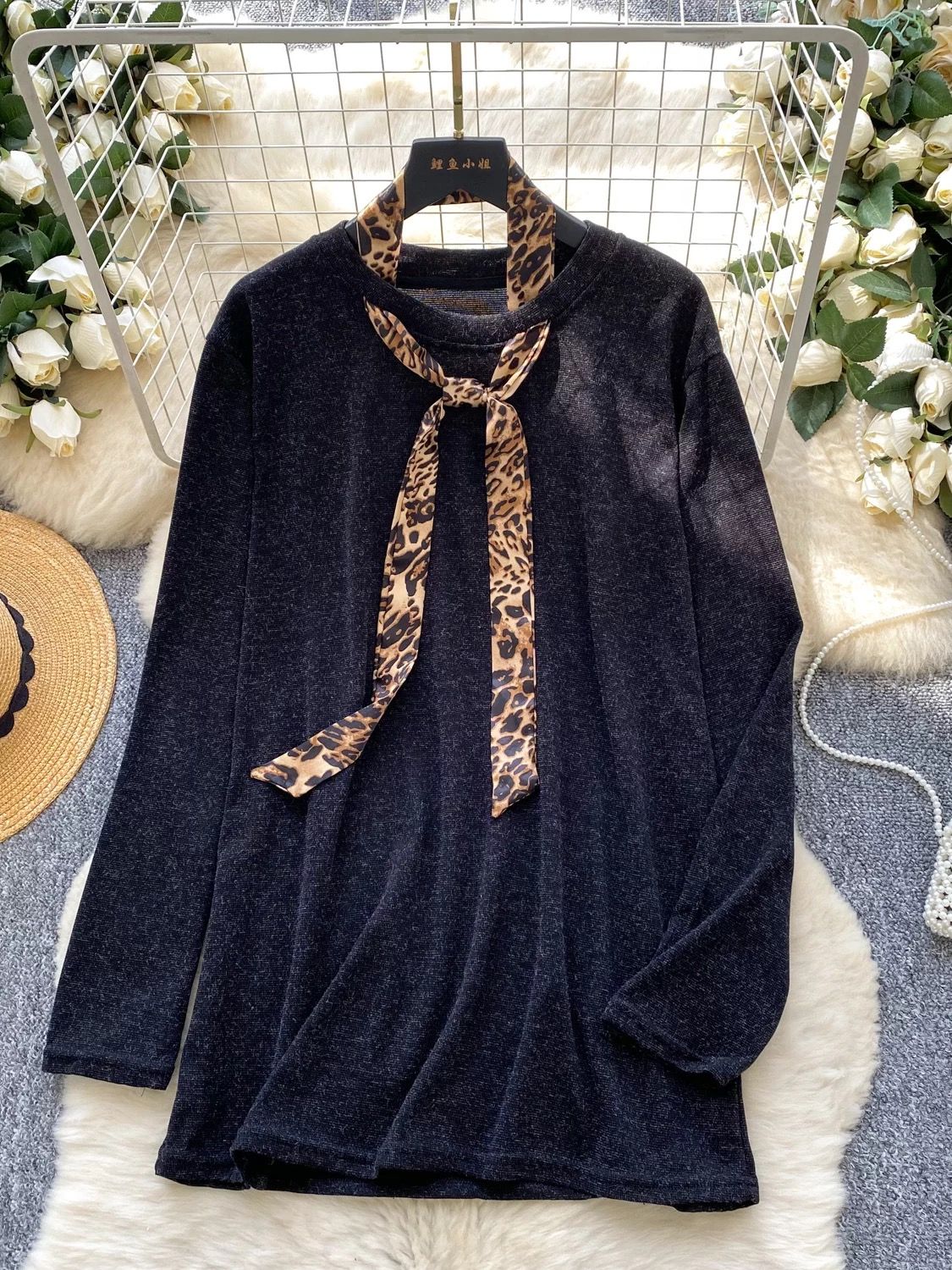 Love is in the air top CTO594 image