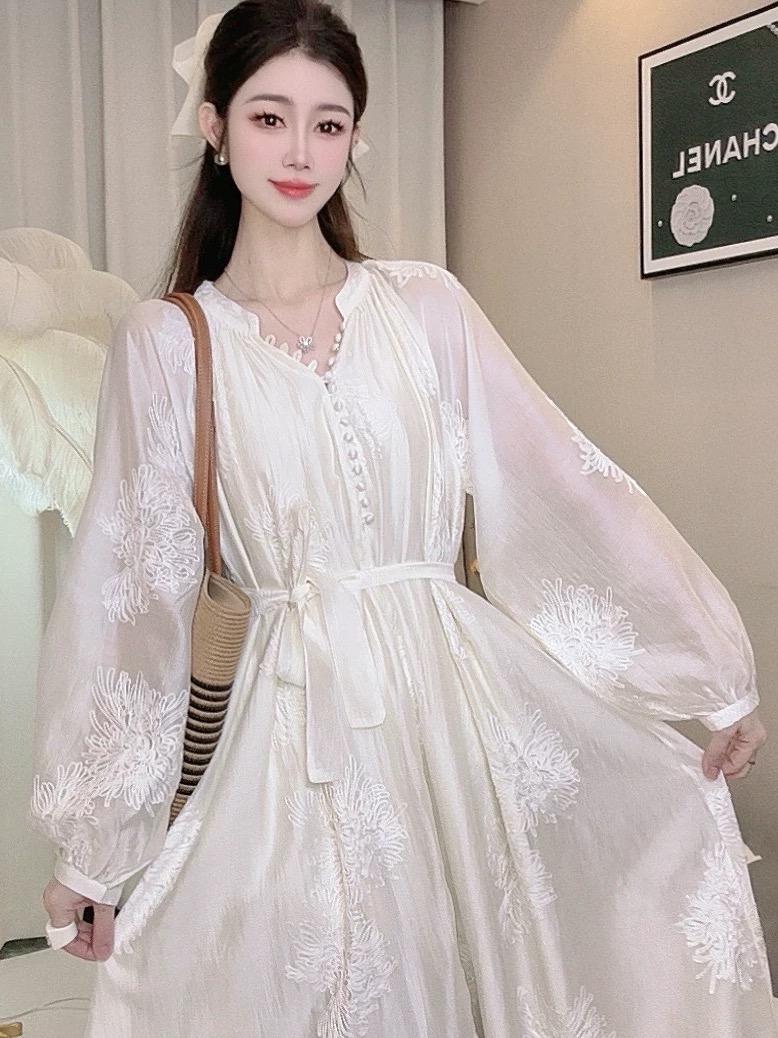Living for me dress CD1107