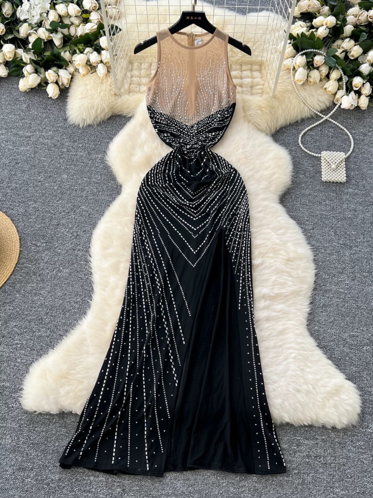 Oh so tempting dress EVD282
