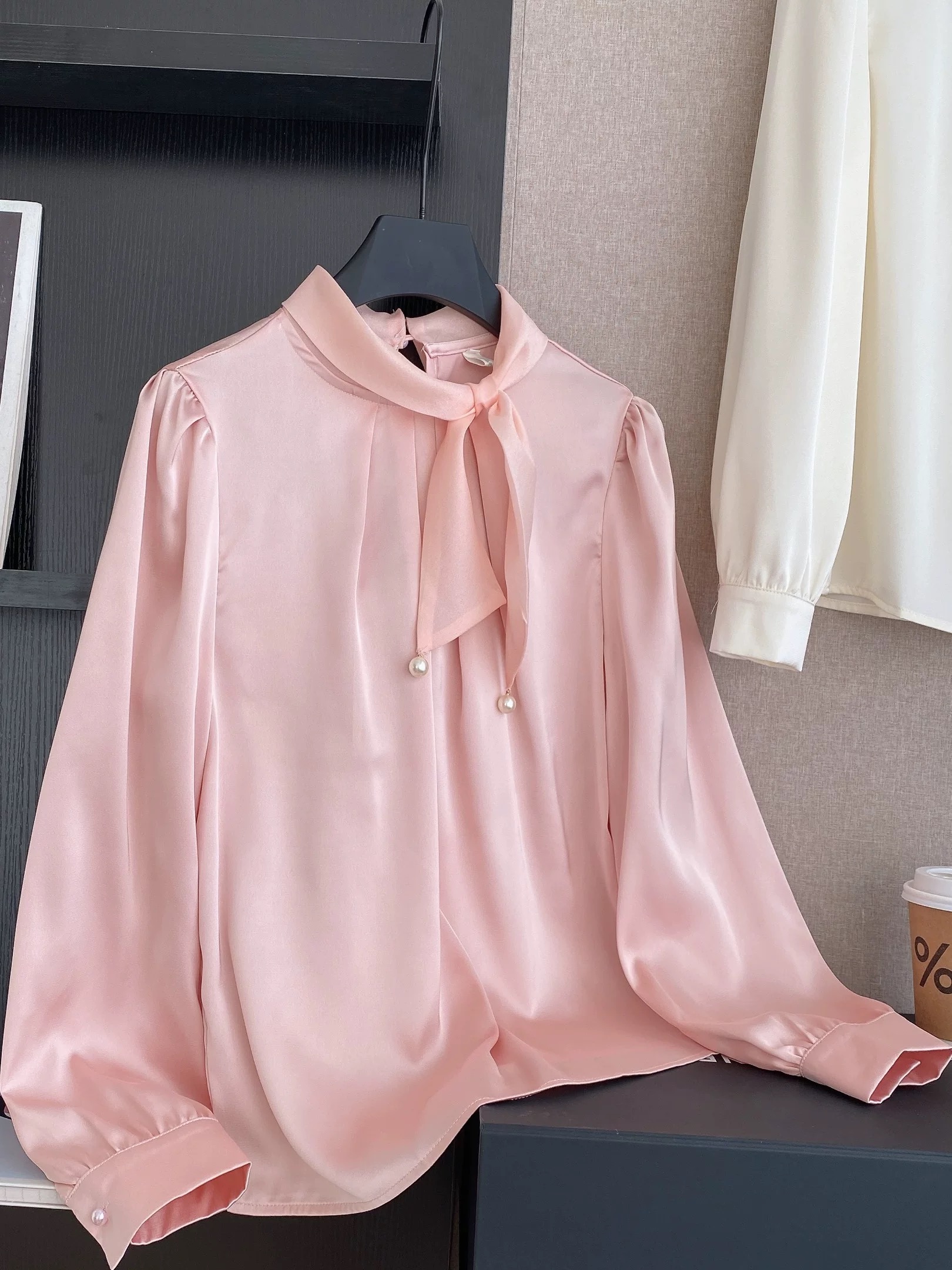All your love blouse BE386