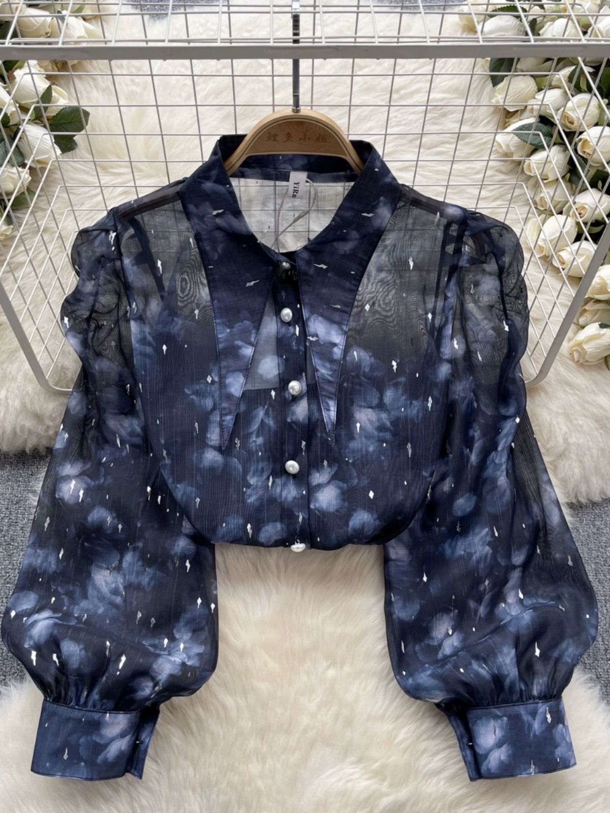 Ice me out blouse BE385