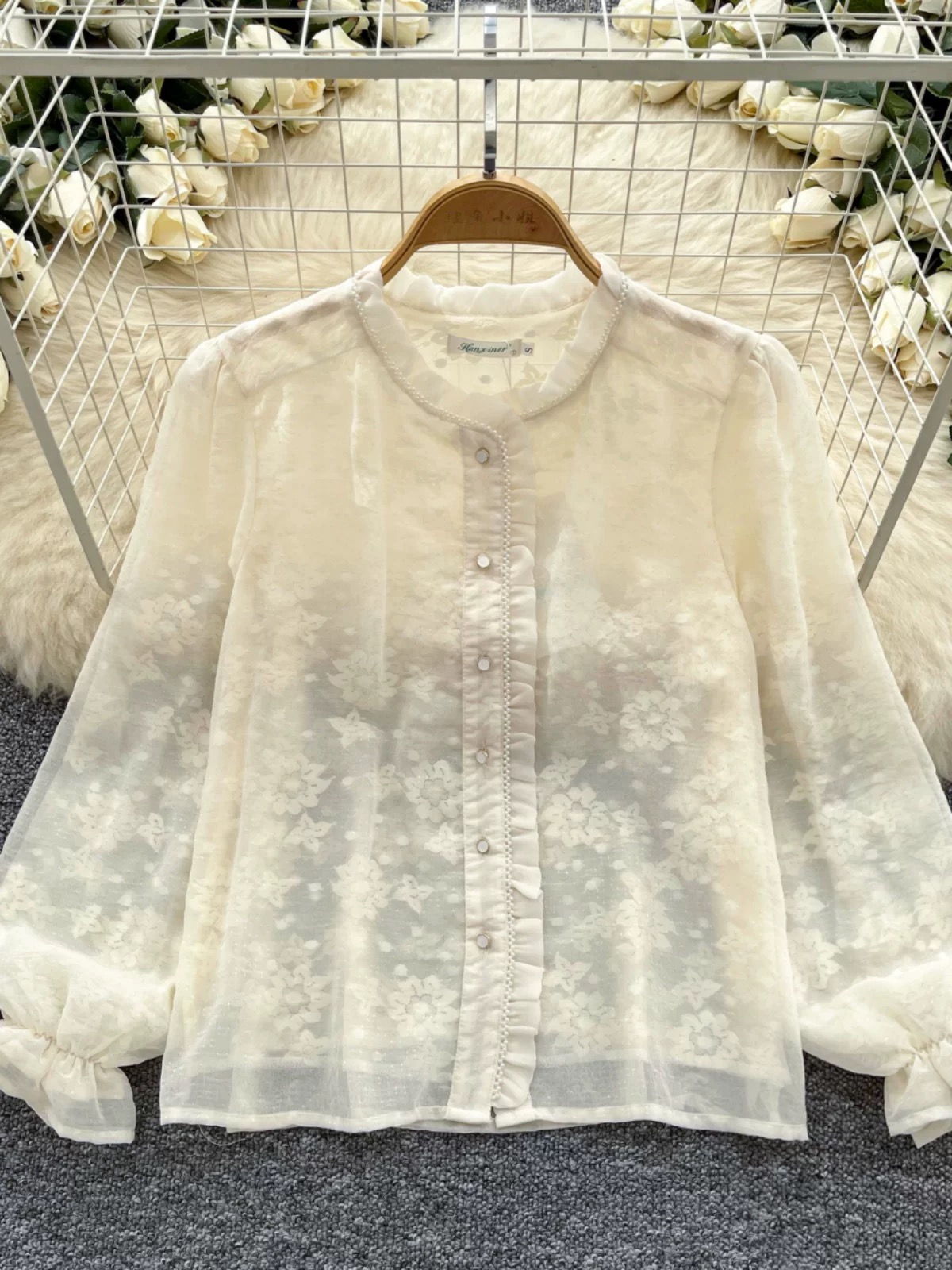 One more kiss blouse BE417 image