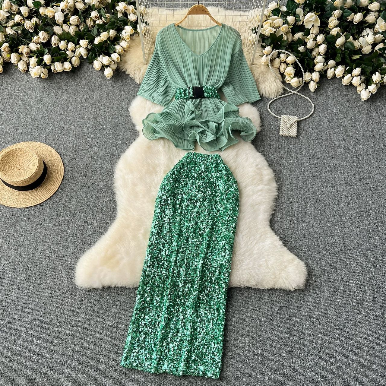 Bad behaviour sequin set FTP269 image