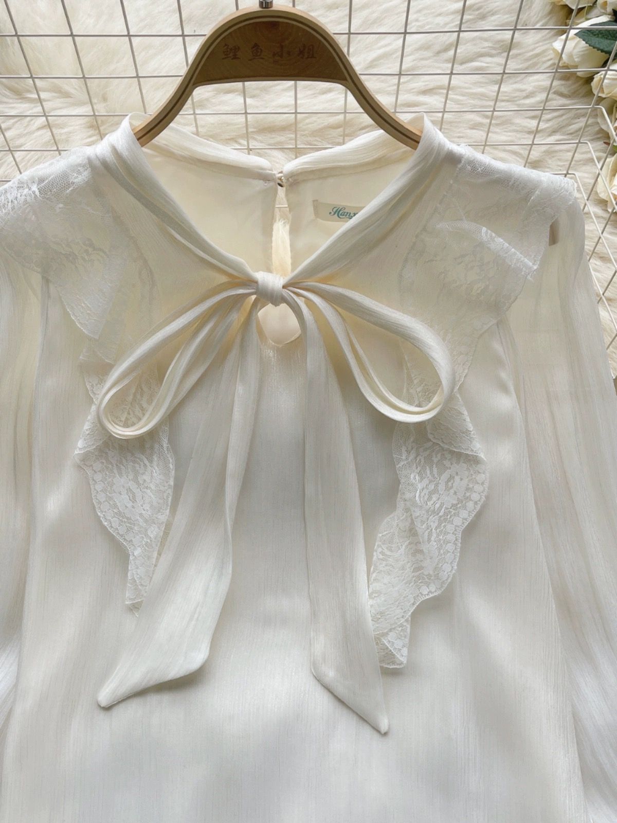 Not your average blouse BE380 image