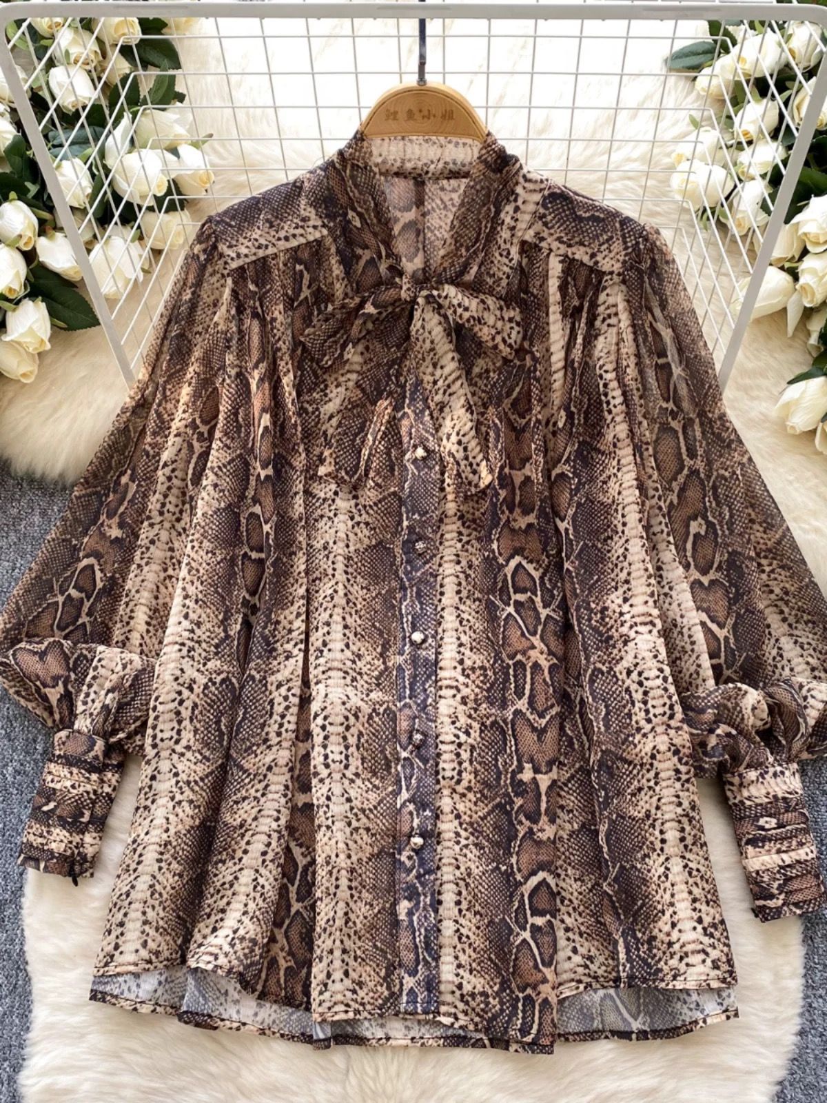 Lingering feelings blouse BE456 image