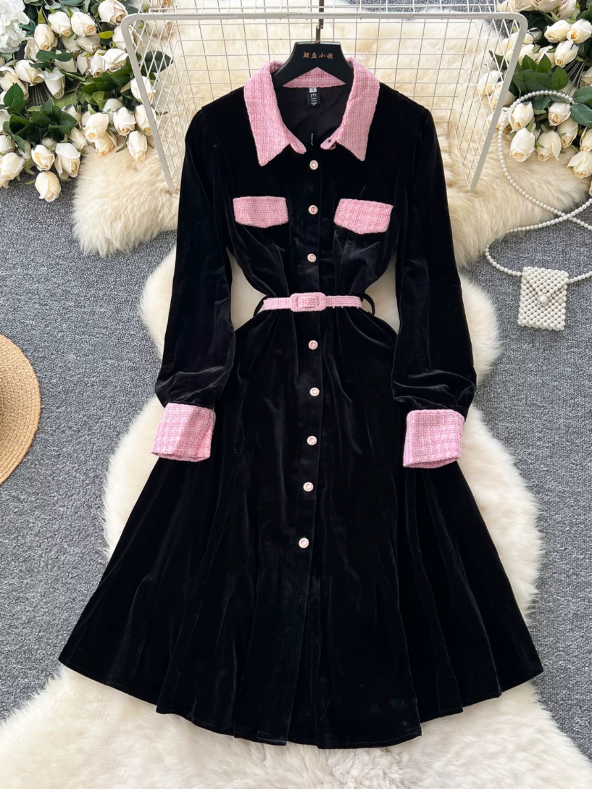 Queen of ghosting velvet dress CD1937