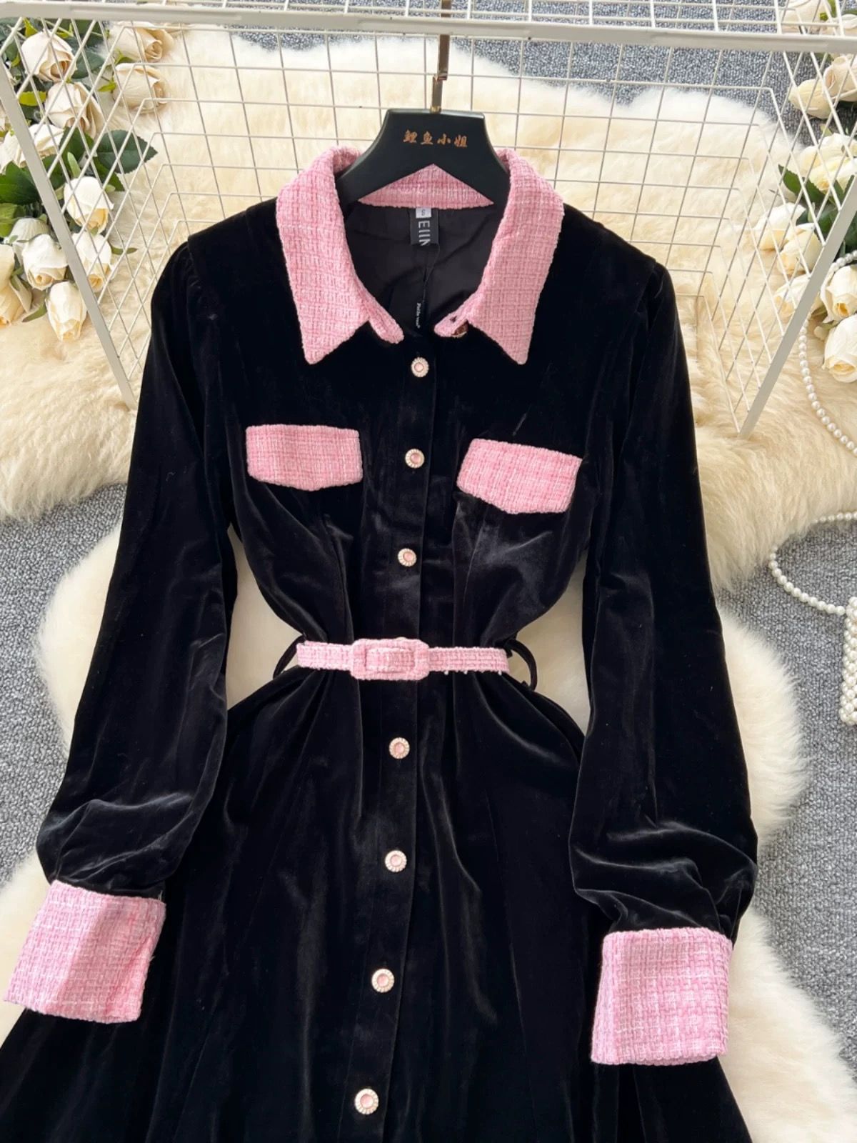 Queen of ghosting velvet dress CD1937 image