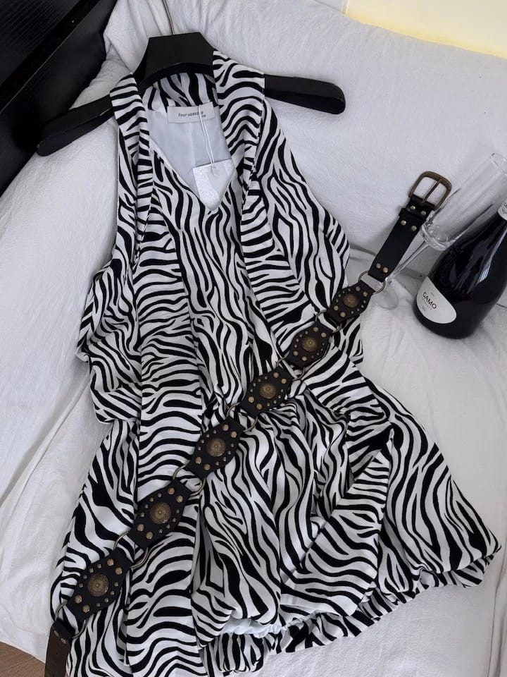 Hit my line dress CD507 image