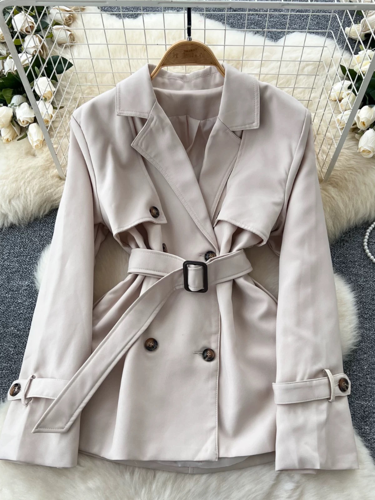 C of O coat COA176