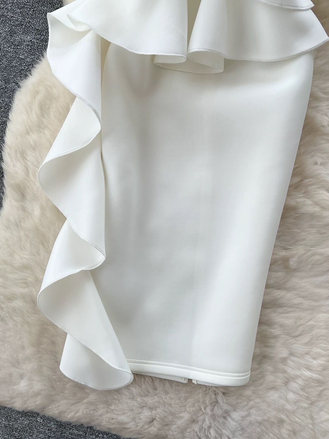 Private island party dress EBC284 image