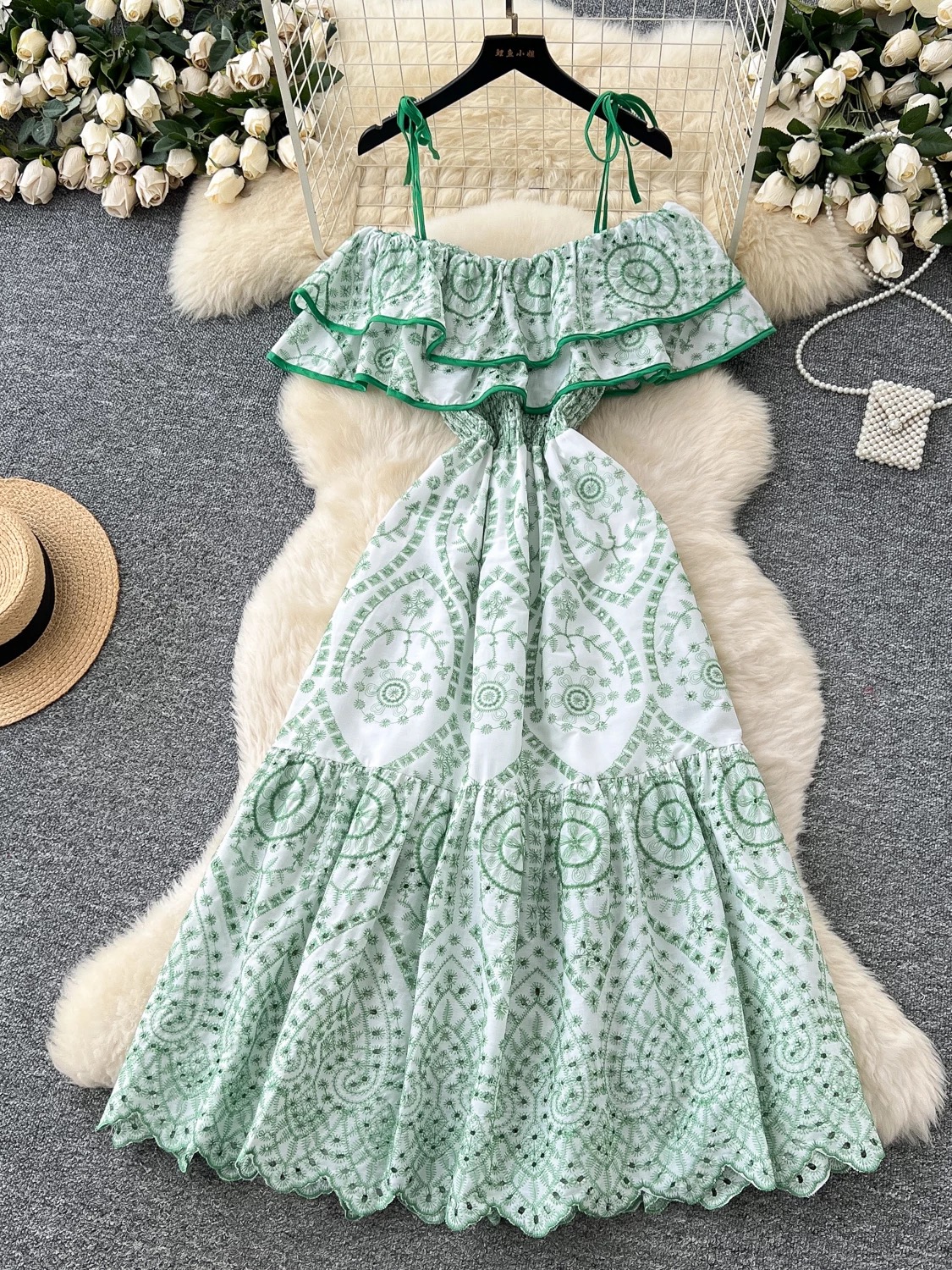 Stick by me lace dress CD480