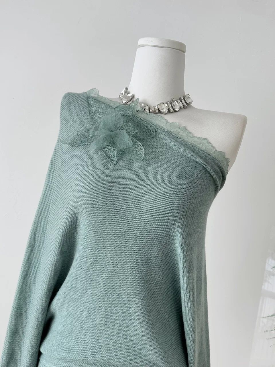 Never too early top KTO251 image