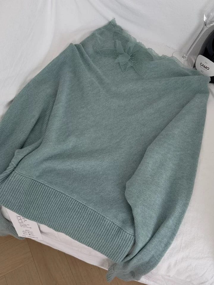 Never too early top KTO251 image