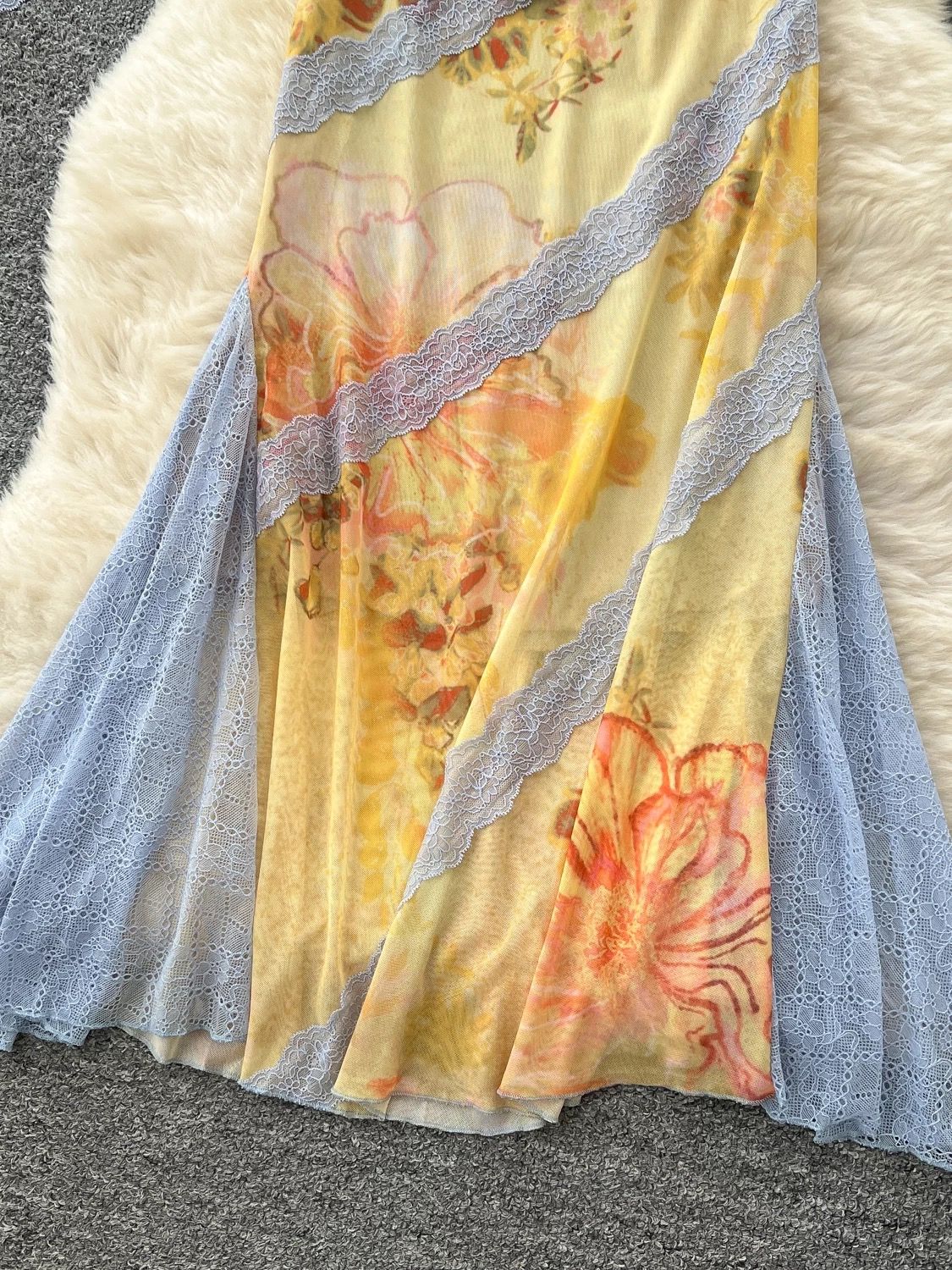 Arriving late colorful dress CD473 image