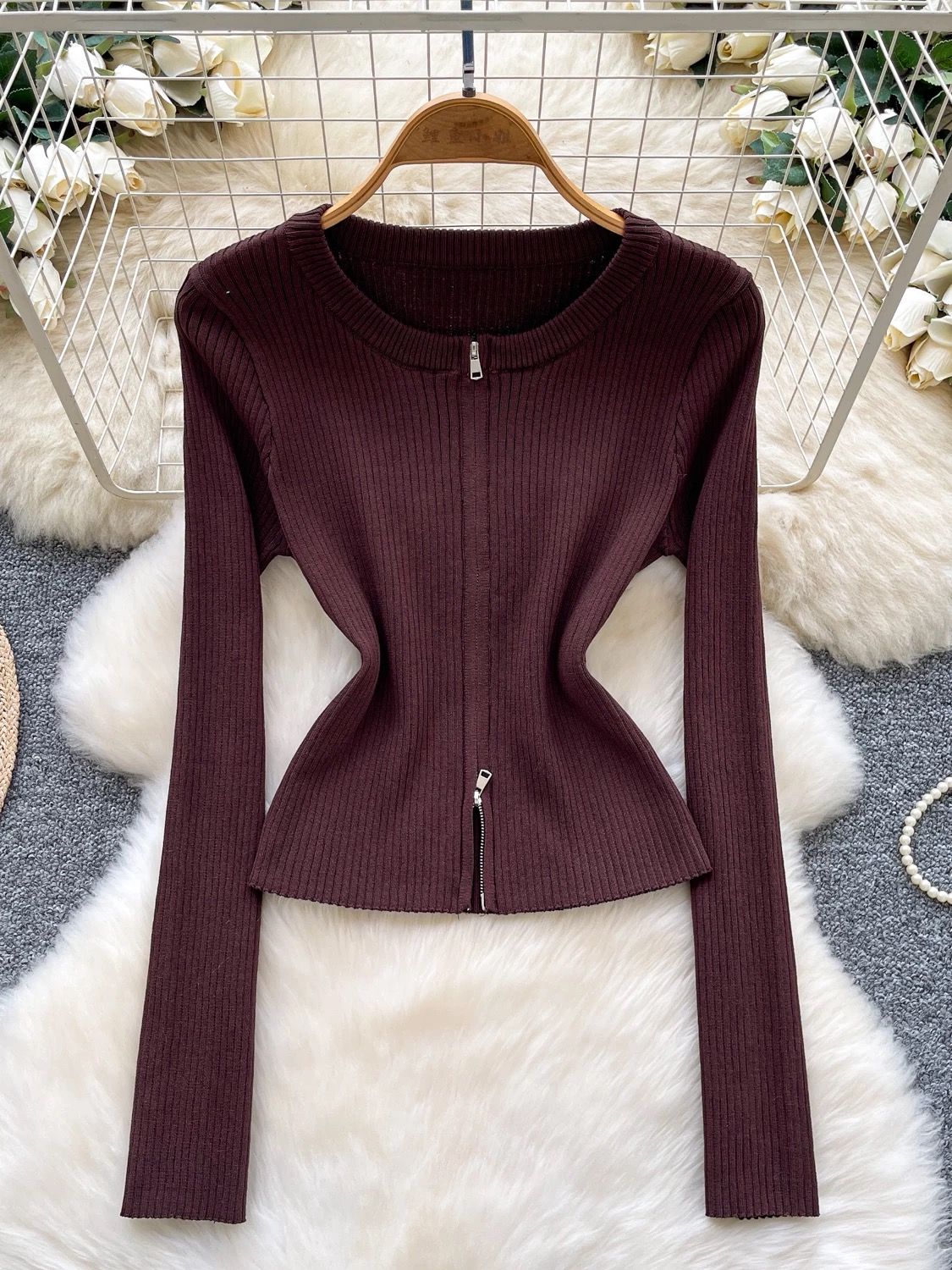 Deep in love top KTO257 image