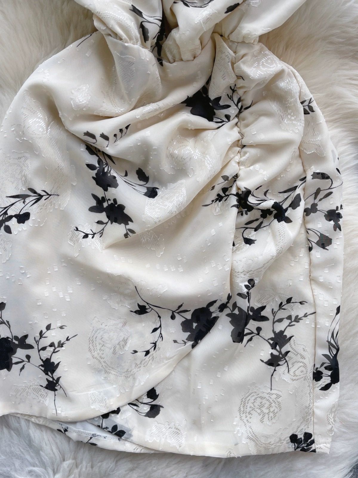 Turn the temperature dress CBC749 image