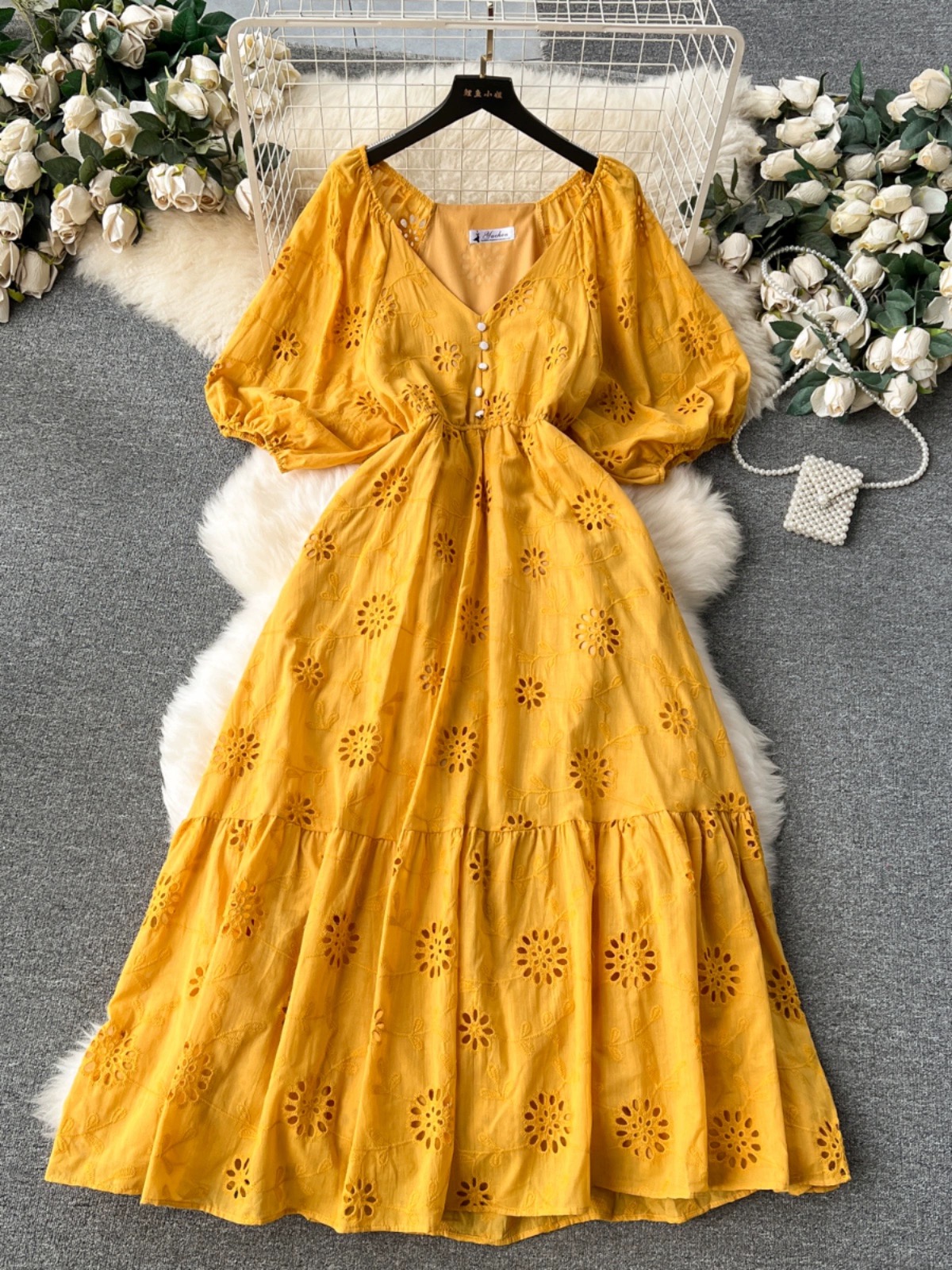 Roses only lace dress CD1014