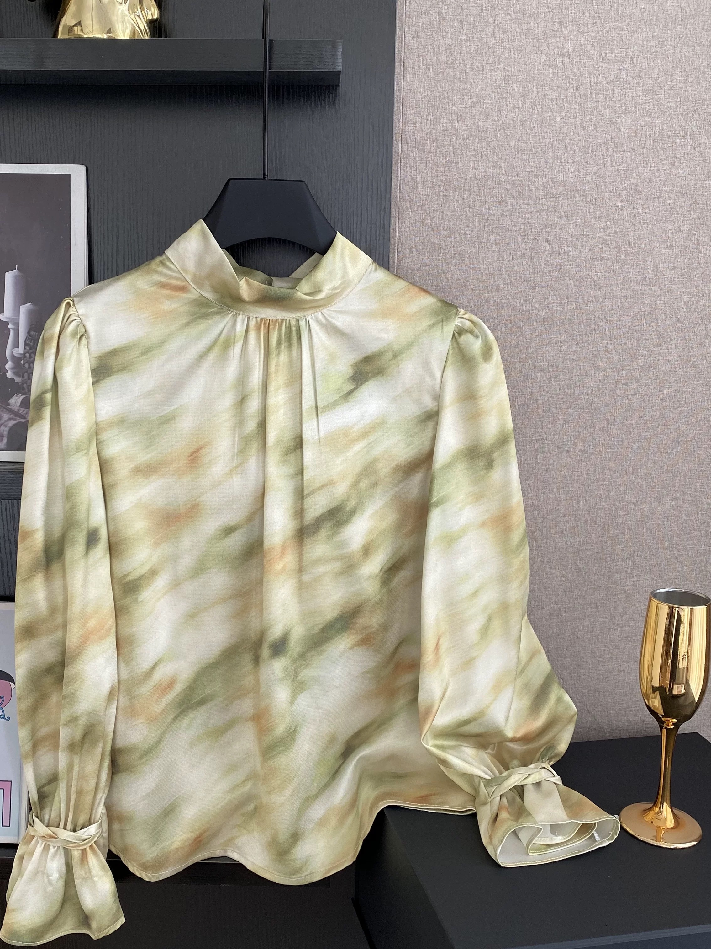 Hit me up blouse BE384 image