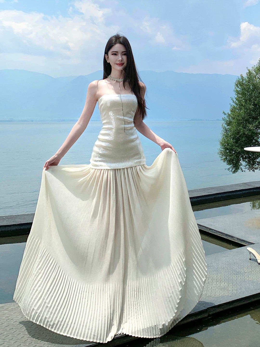 Nothing on me dinner dress  EVD188 image