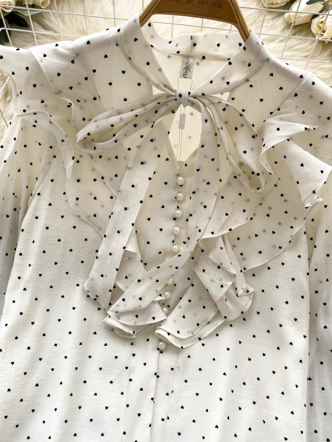 Good luck charm blouse BE381 image
