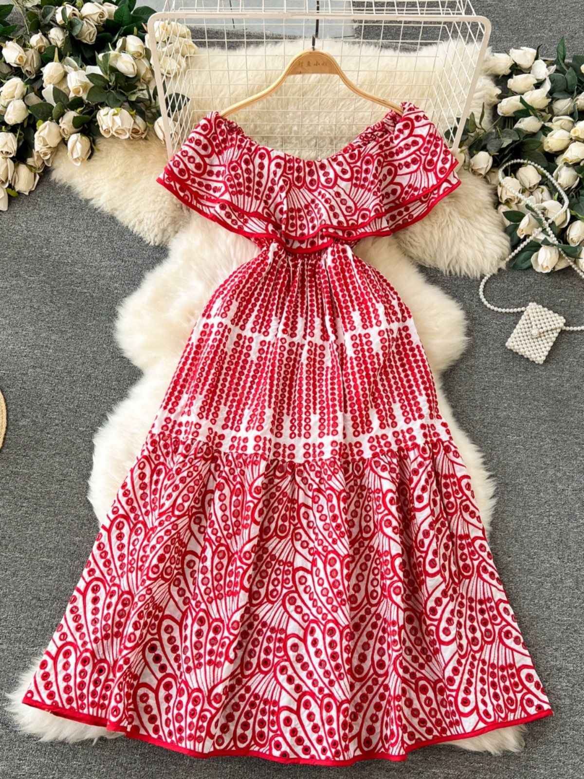 Bombshell lace dress CD1025 image