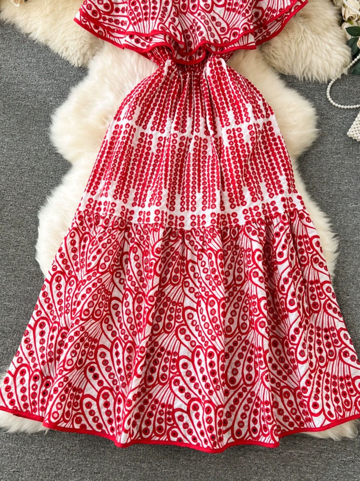 Bombshell lace dress CD1025 image