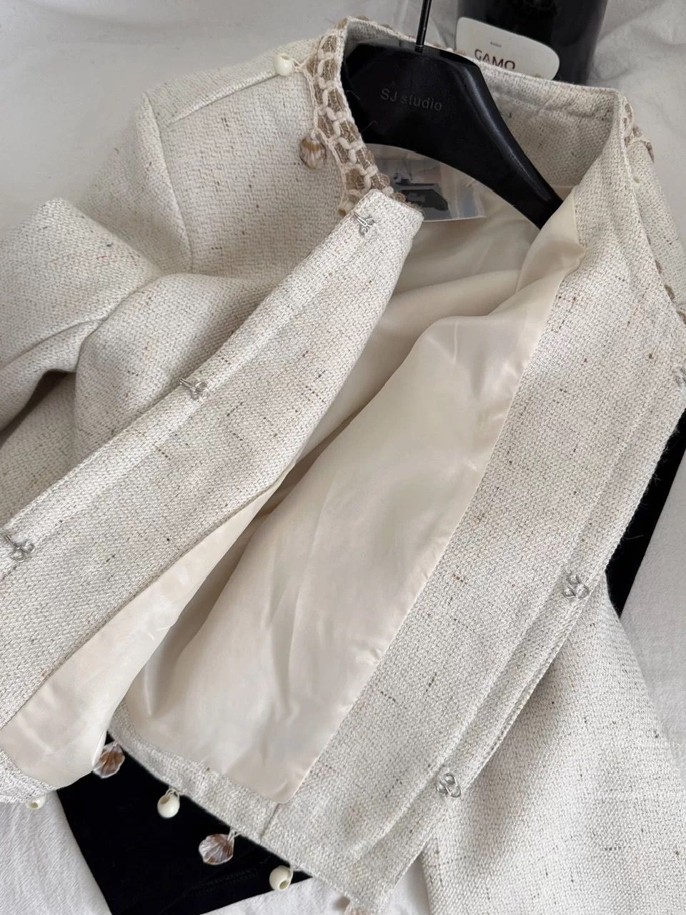 Simplistically perfect blazer BL156 image