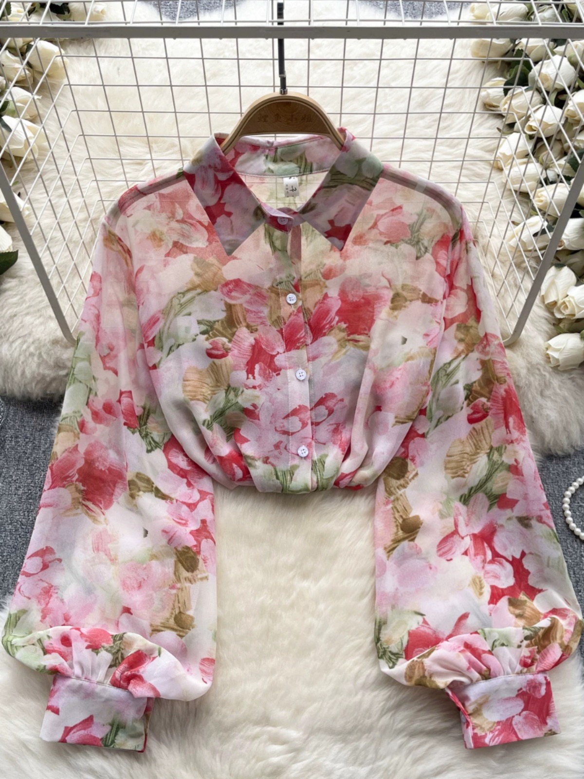 Priya floral blouse BE387