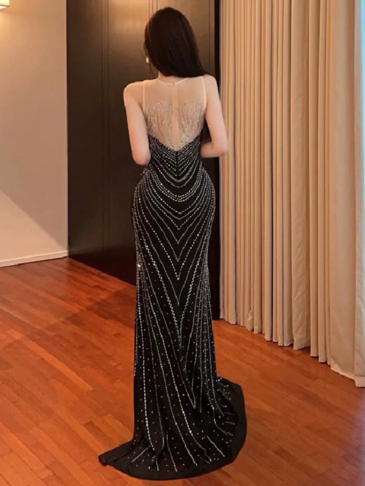 Oh so tempting dress EVD282 image