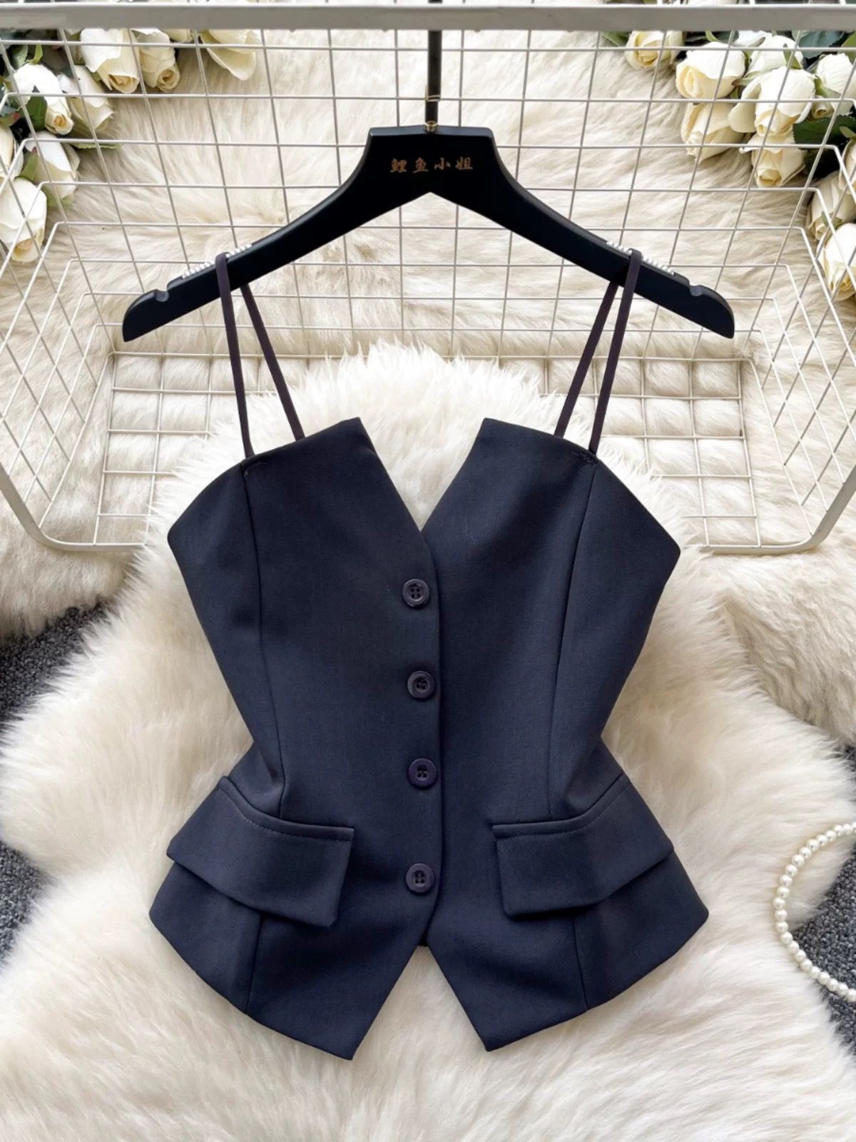 Candid moment top FTO196 image