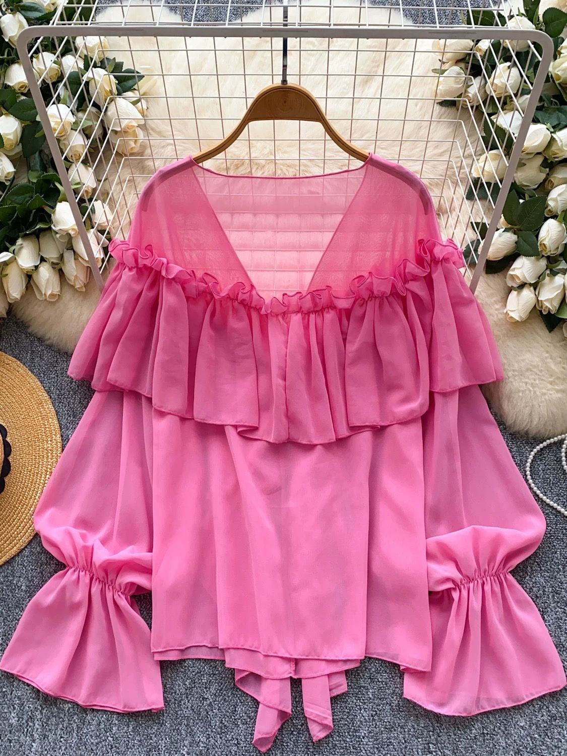 Center stage top CTO817 image