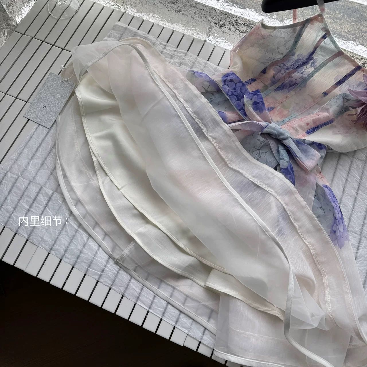 We should be dress CD1665 image