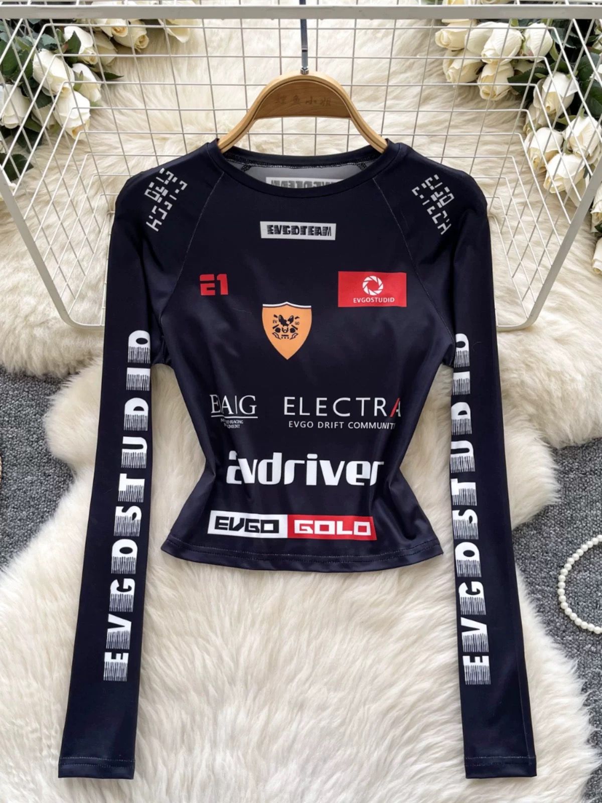 In bloom top CTO757 image