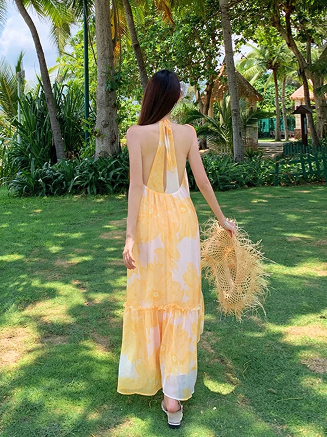 Barbie living the dream dress CD810 image