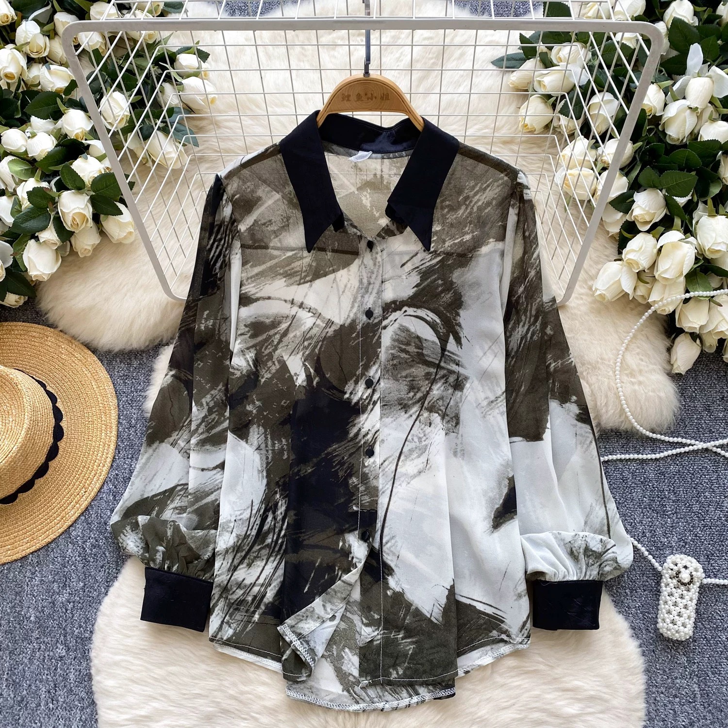 Fit for a queen shirt SH172 image