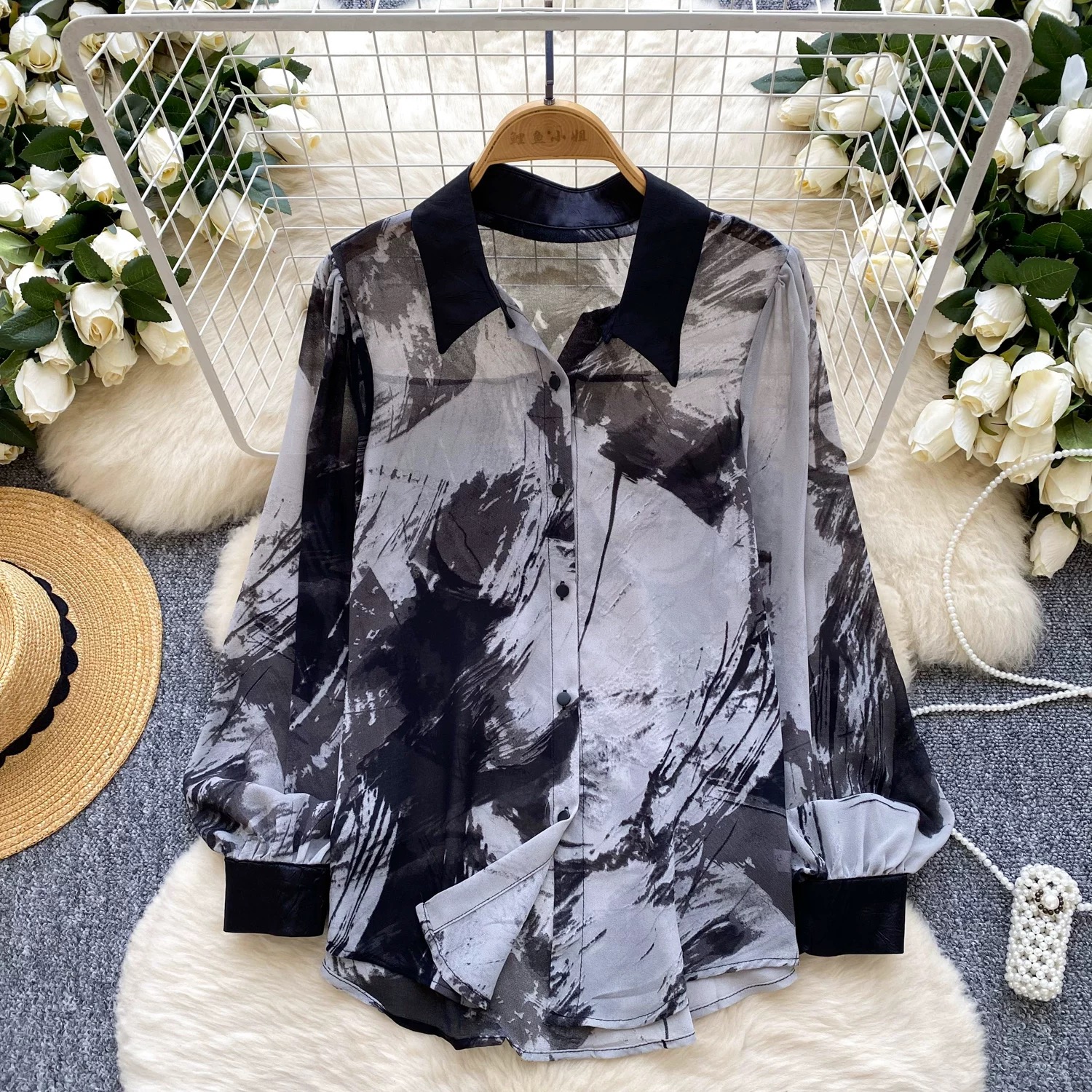 Fit for a queen shirt SH172 image