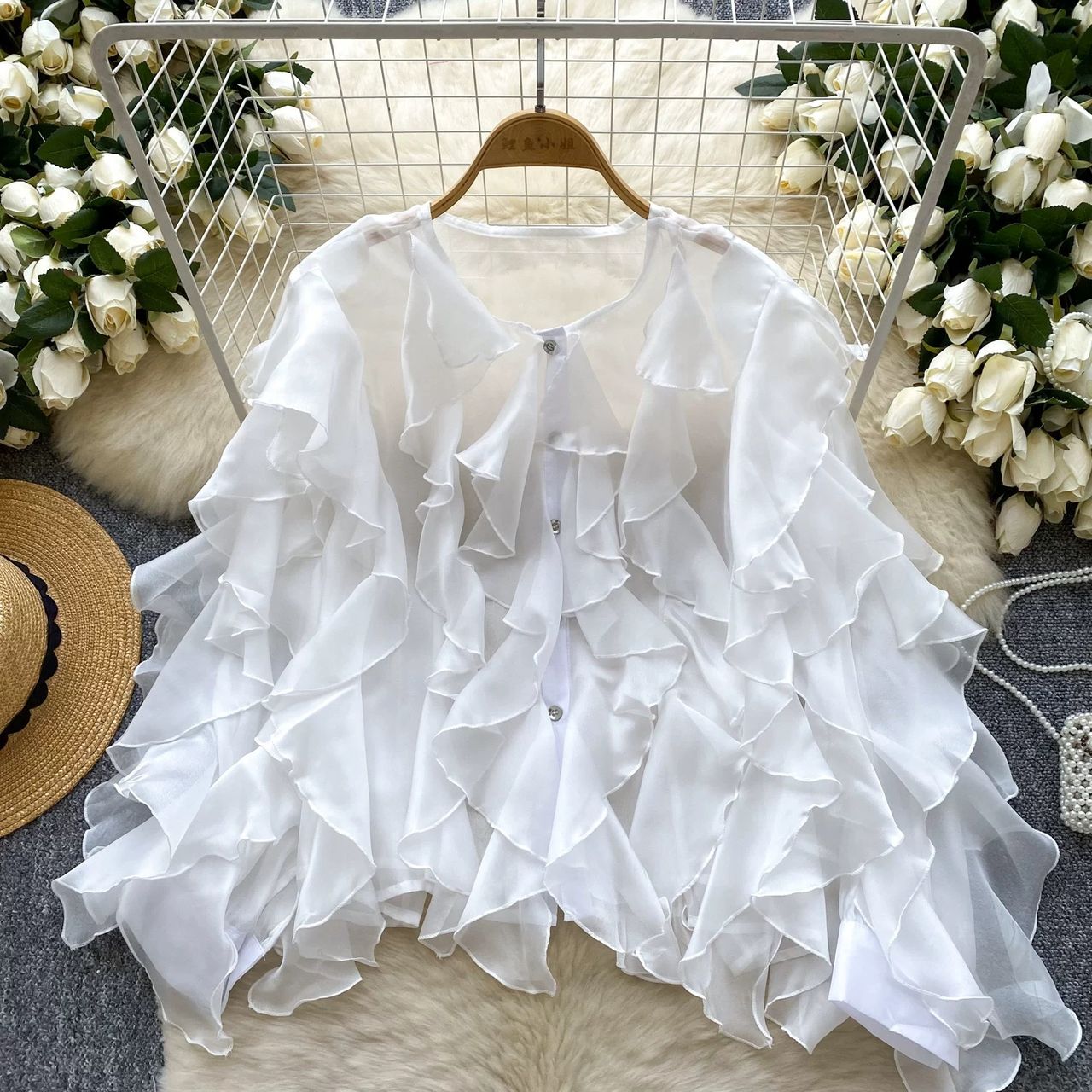 A hot babe blouse BE370 image