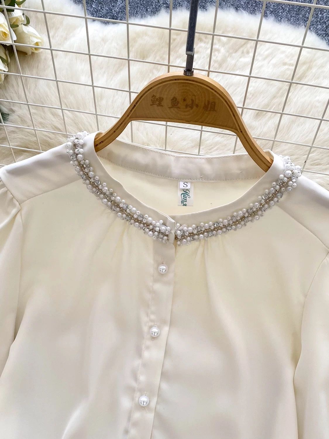 Flourishing love blouse BE405 image