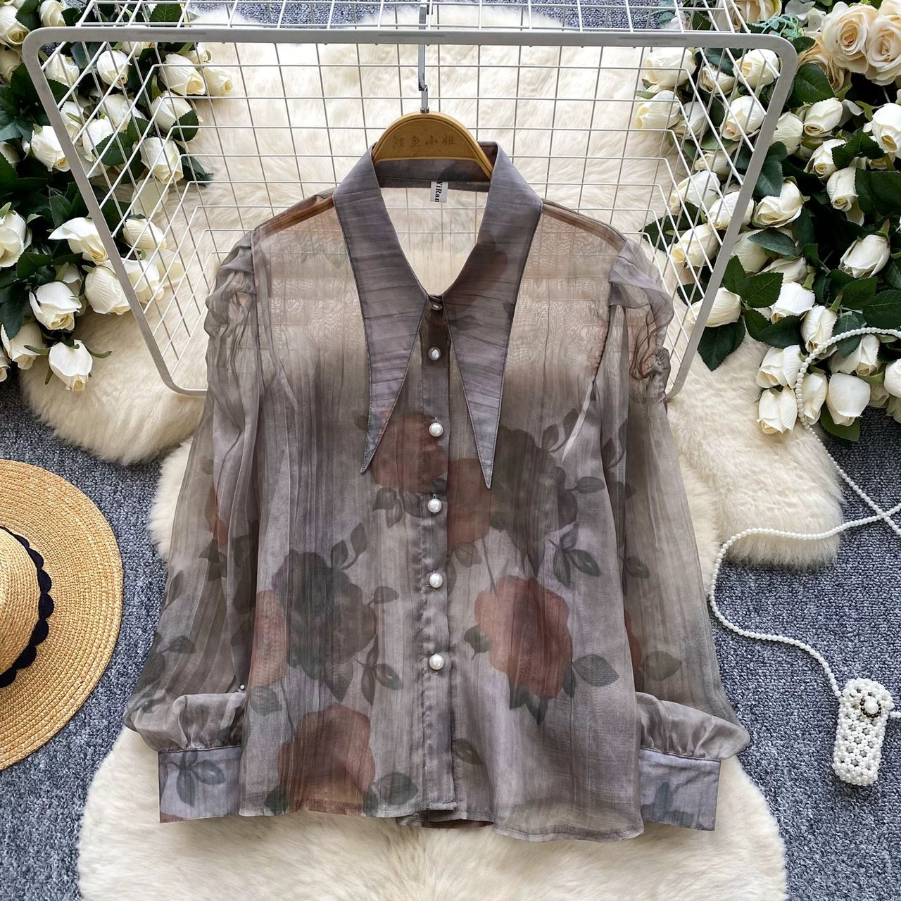 Passionate embrace blouse BE403 image