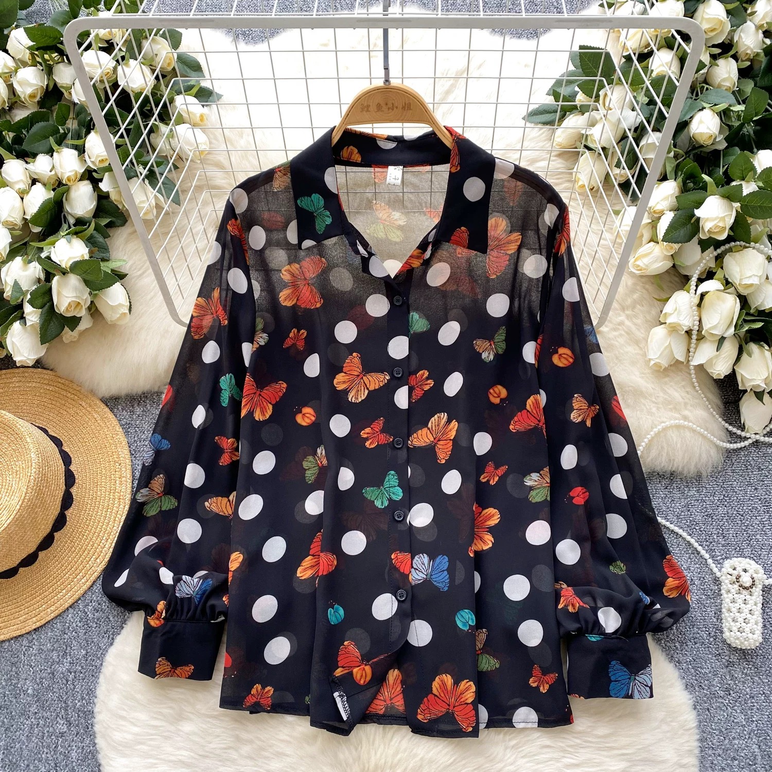 Heart holder shirt SH177 image