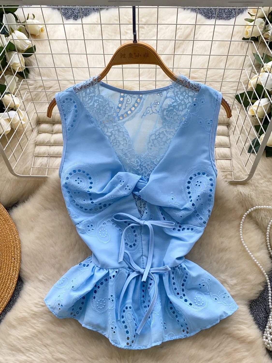 Show some skin lace top CTO882 image