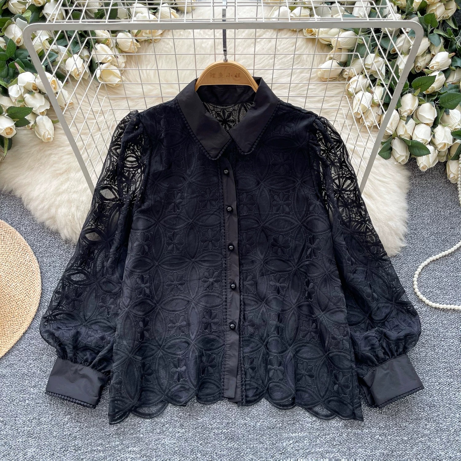 Body right lace blouse BE422 image