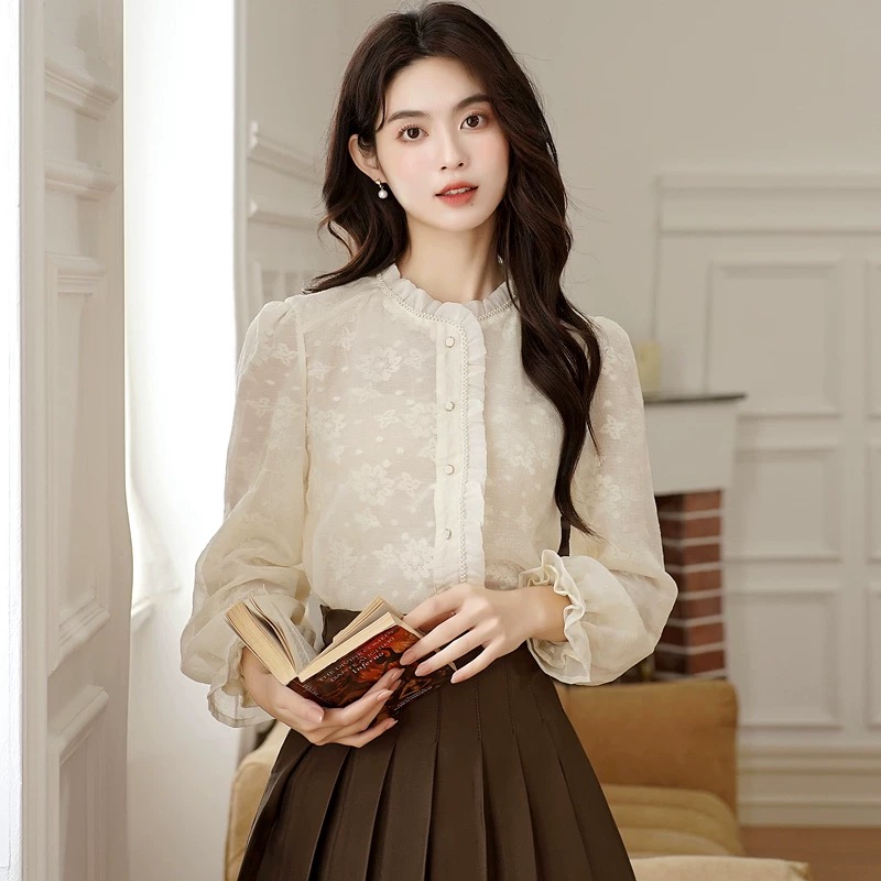 One more kiss blouse BE417 image