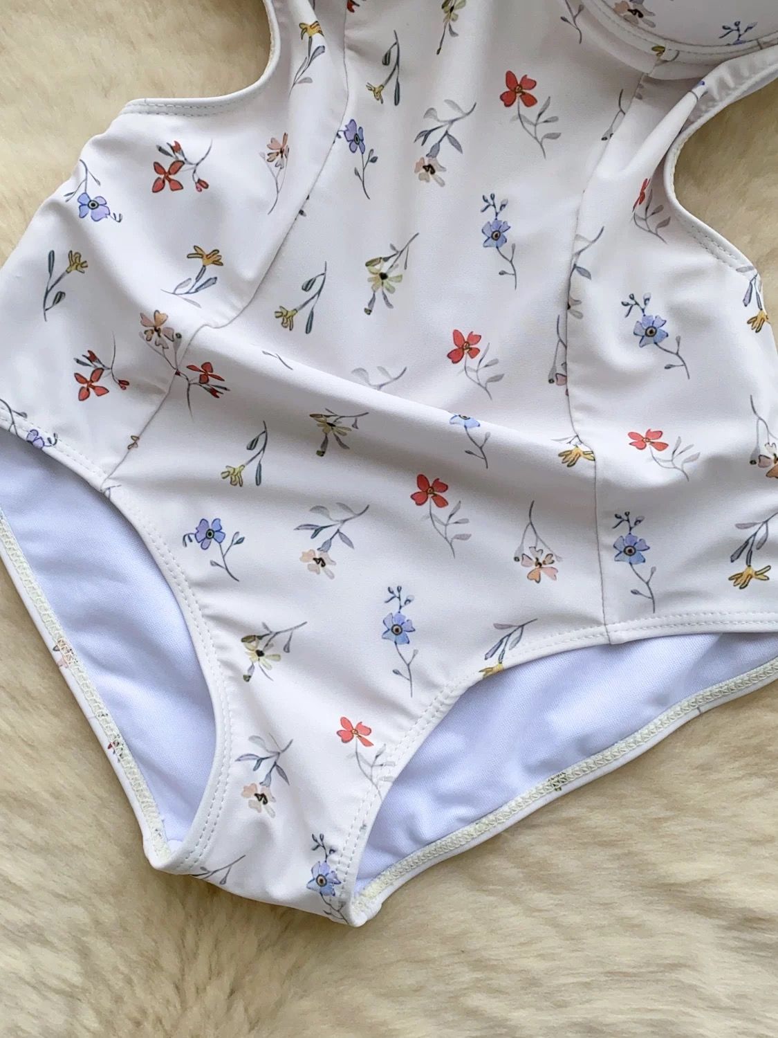 Define naughty top BS177 image