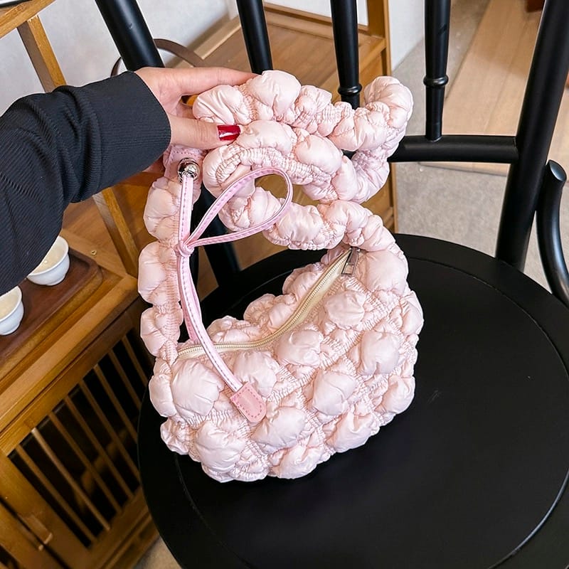 I am limited stock puffy bag image