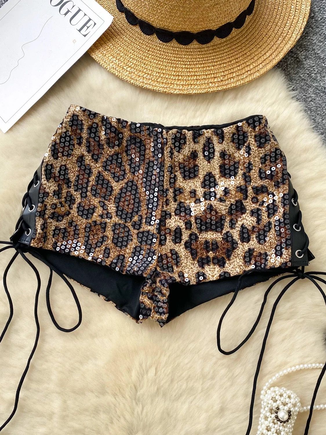 No limit shorts  CP85 image