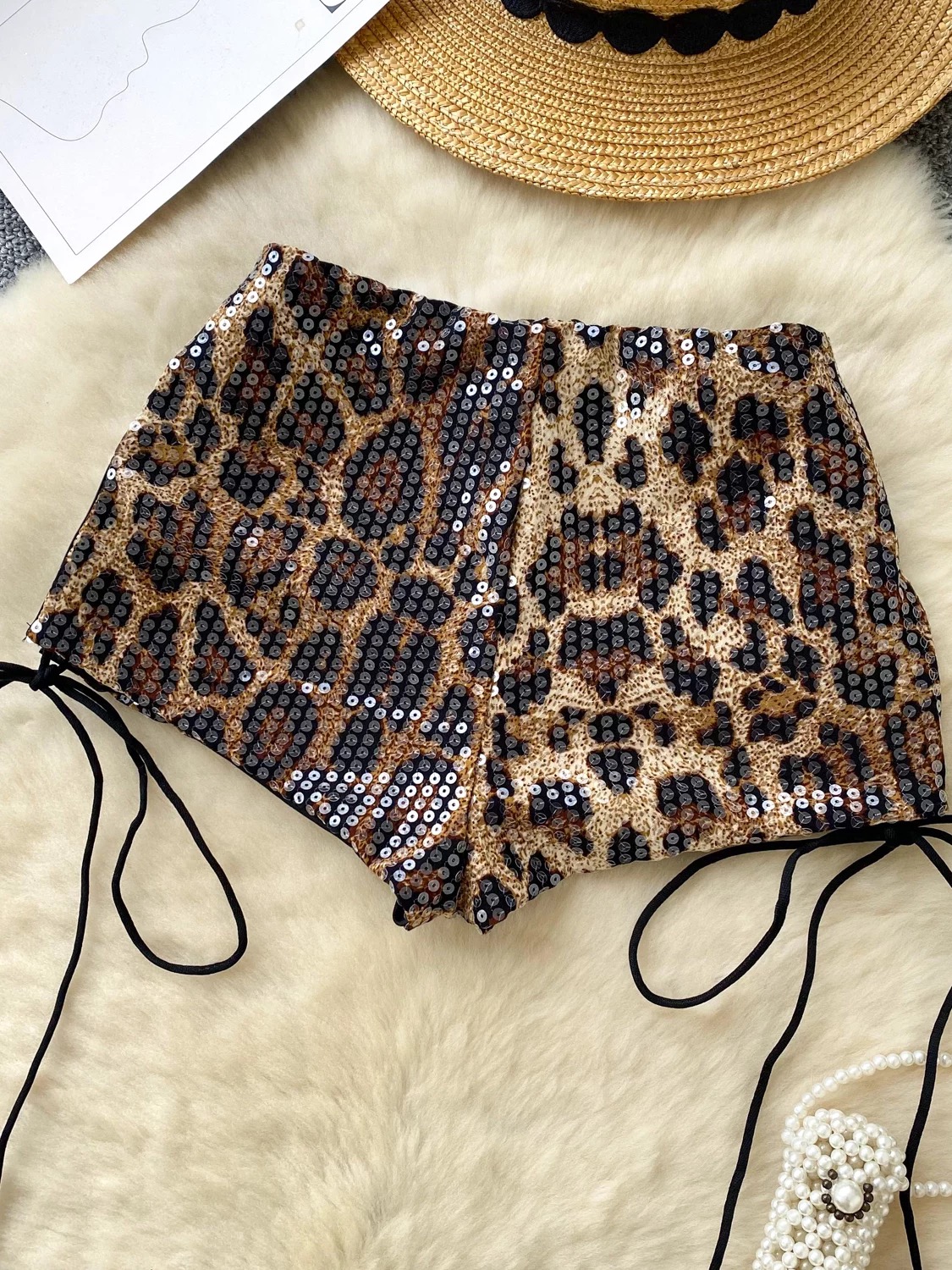 No limit shorts  CP85 image