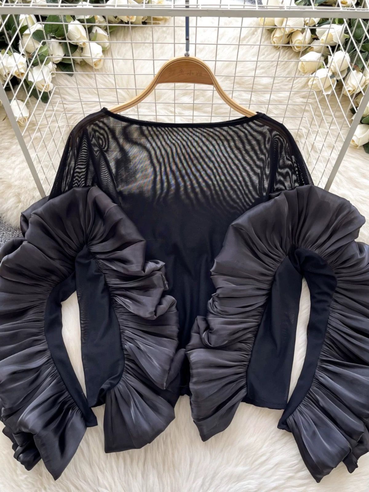 Weekend activity top FTO198 image