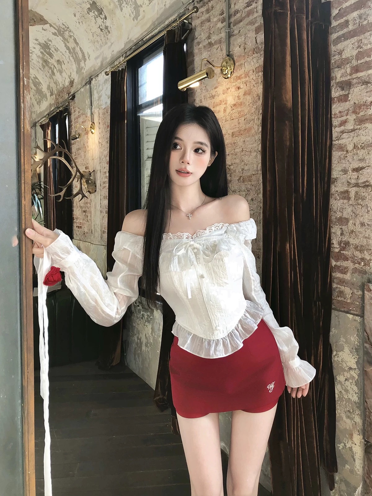 Tall waves set CTP195