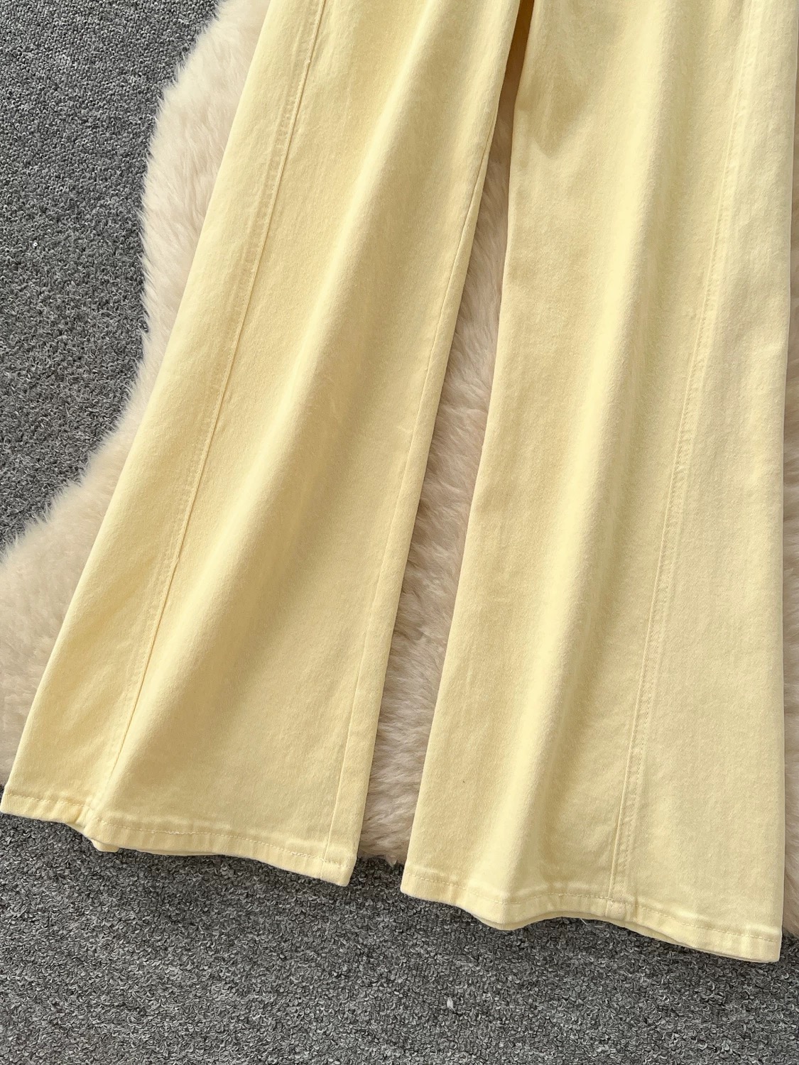 Mid week mystery jeans JN142 image